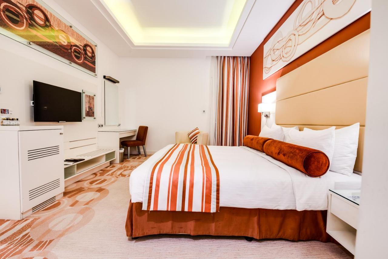 Hotel Golden Tulip Downtown 4*