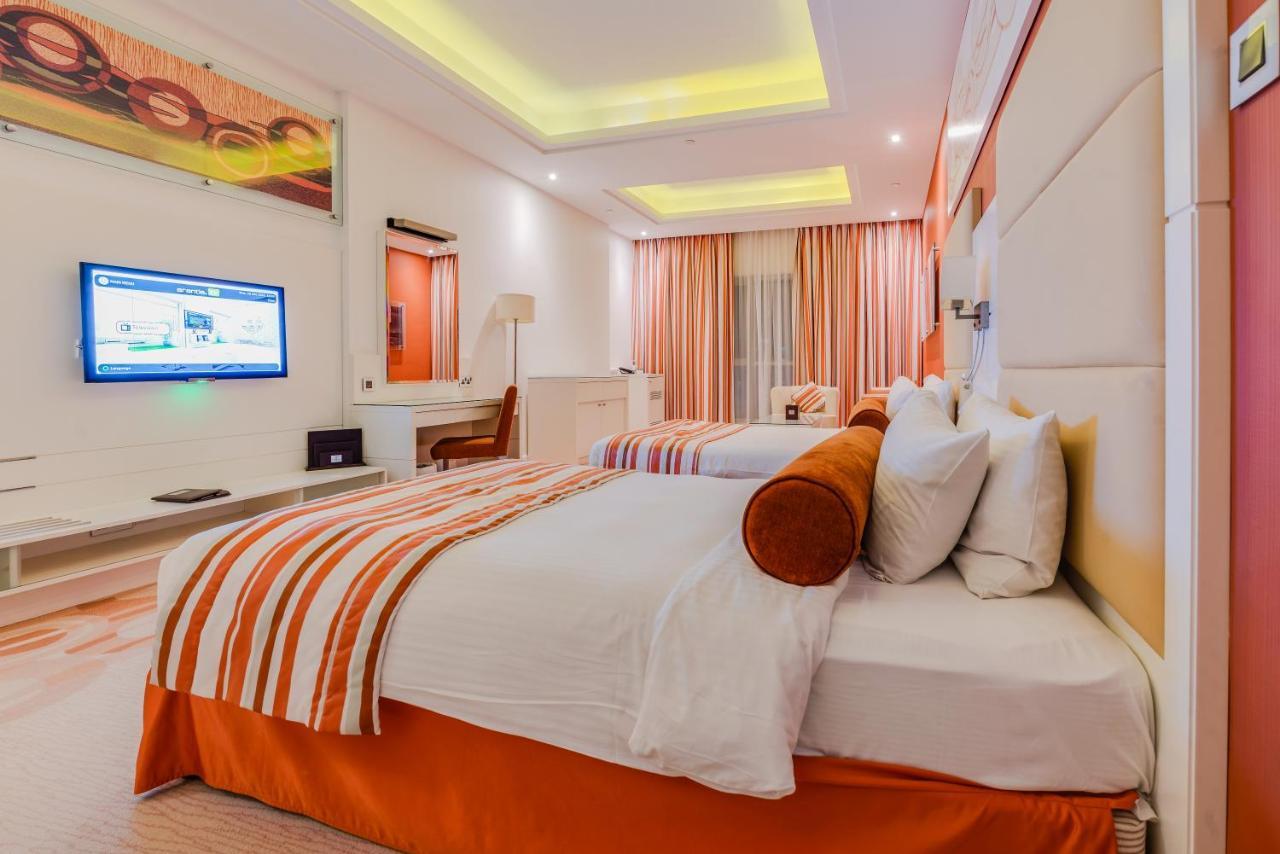 Golden Tulip Downtown 4*