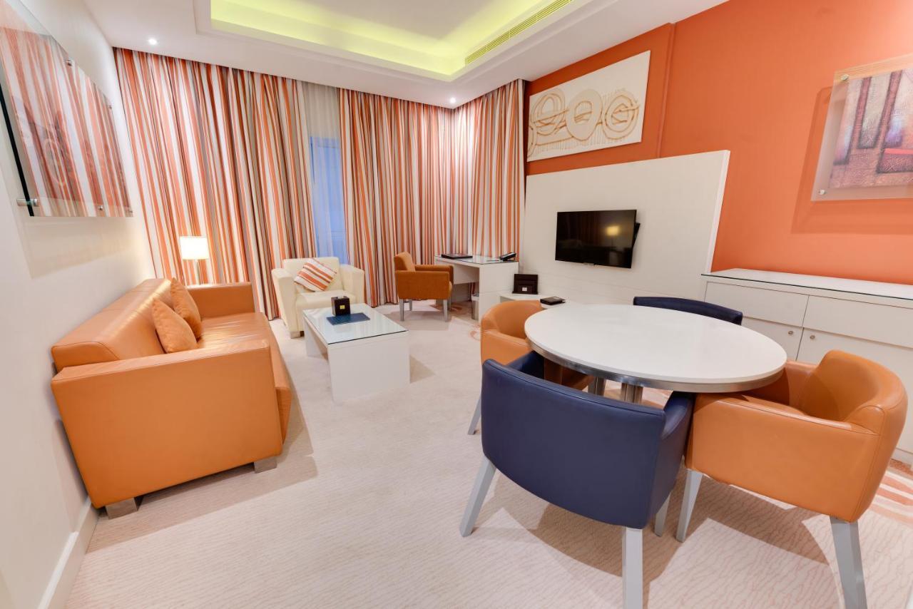 Golden Tulip Downtown 4* Abu Dhabi