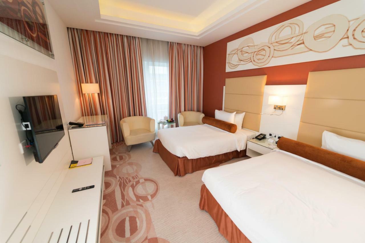 Golden Tulip Downtown 4*